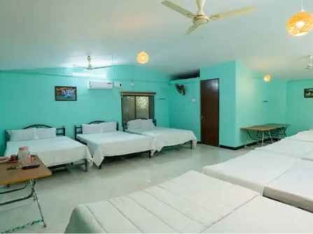 Resort with Food Near Me