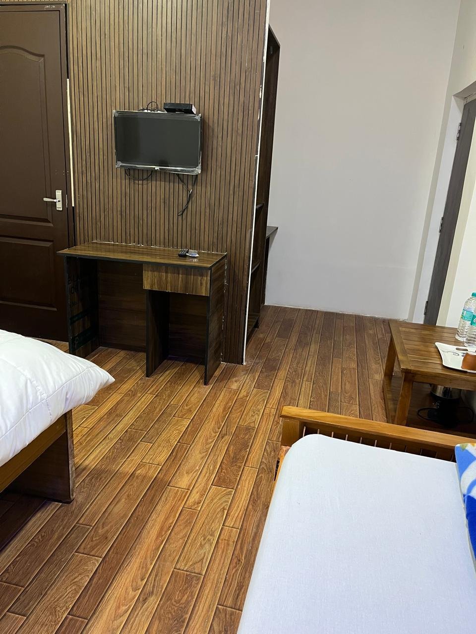 Resorts Near Anaikatti